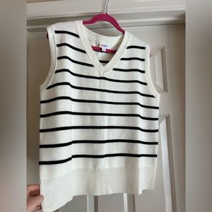 Lularoe Nadia Sweater Vest Black and white